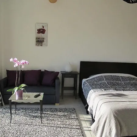 Lou Cardalines Frühstückspension 3*